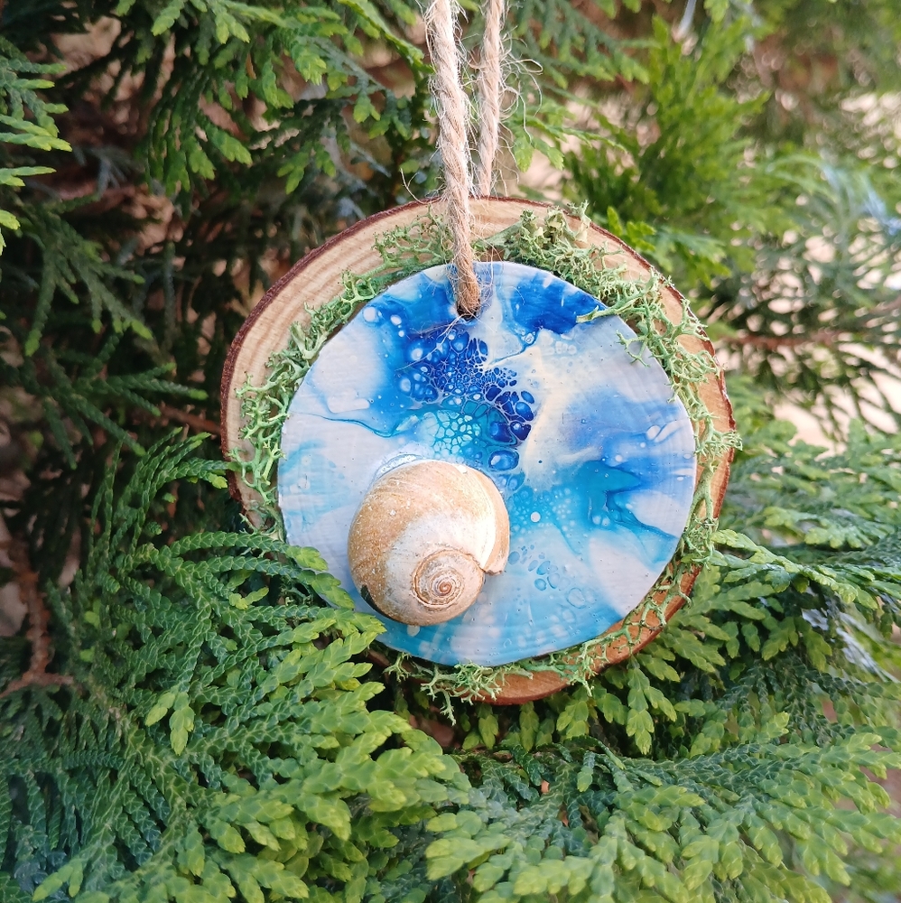 "Down by the Sea" Hanging Wooden Pour Painted Sharks Eye Arcylic Ornament Decor
